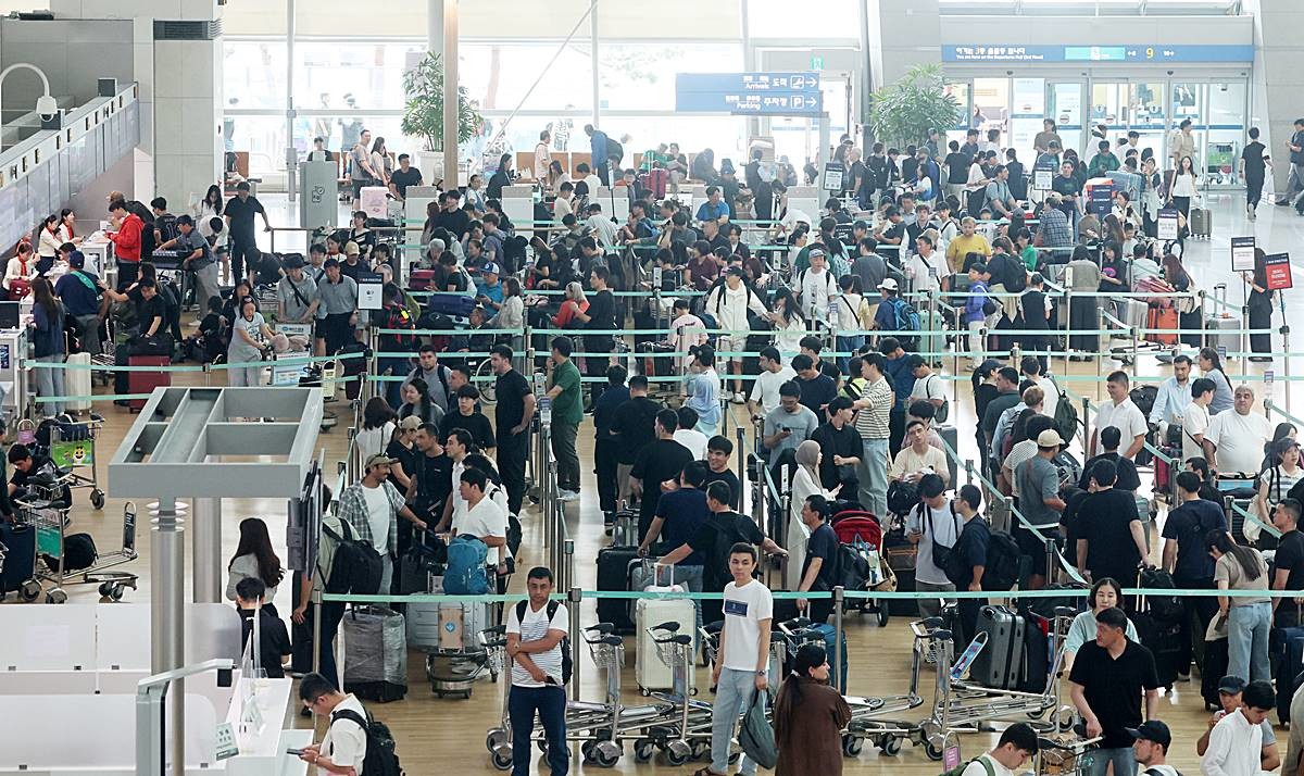휴가철 인천공항 출국 인파 / 뉴스1