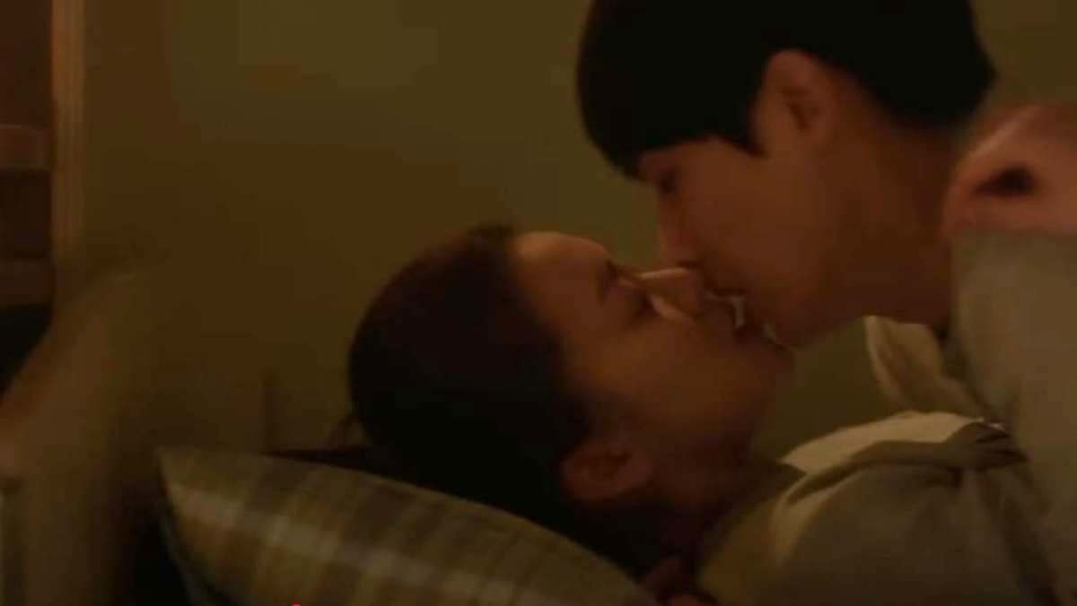 첫방부터 화제를 모았던 고아성-이준 격정 베스신. / SBS '풍문으로 들었소'