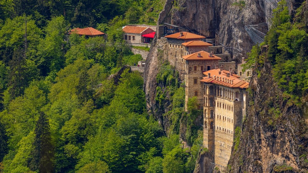 수메라 수도원. / Kenan TALAS-shutterstock.com