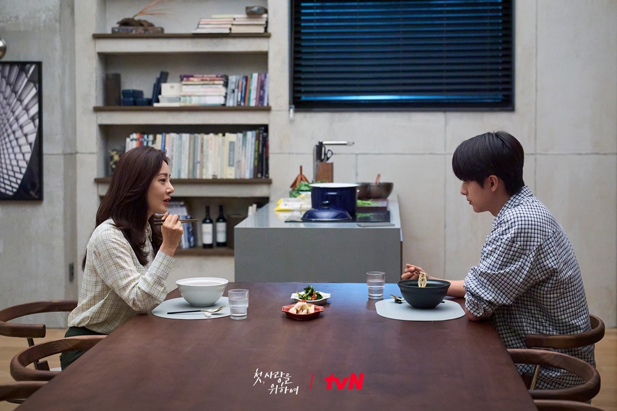 어머니 이여정과 마주한 류보현 / tvN