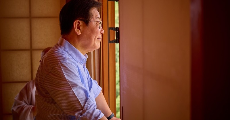 8월 17일 진관사를 방문한 이재명 대통령 / 뉴스1