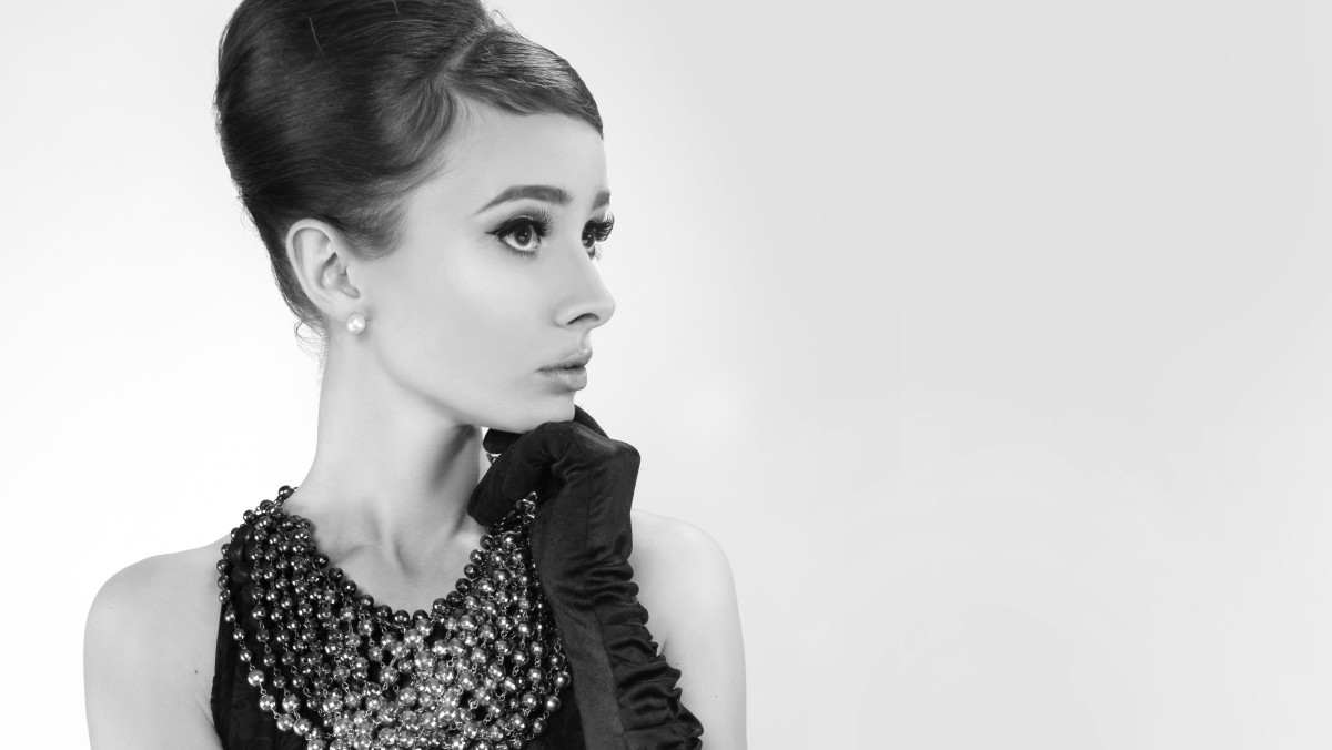 오드리 헵번 / Iuliia Stepashova -Shutterstock.com