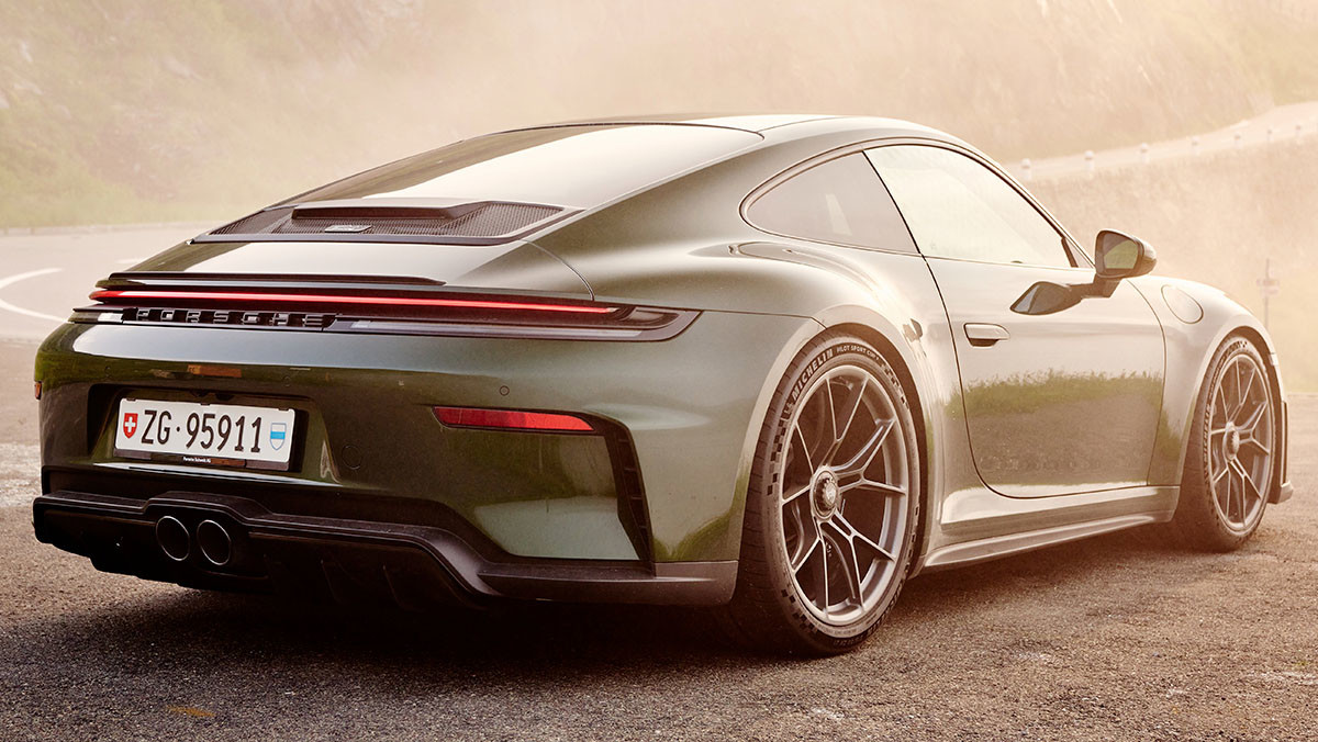 911 GT3 투어링 패키지. / 포르쉐