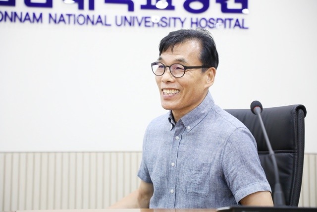 사전연명의료의향서 1만번째 등록한 서재길씨