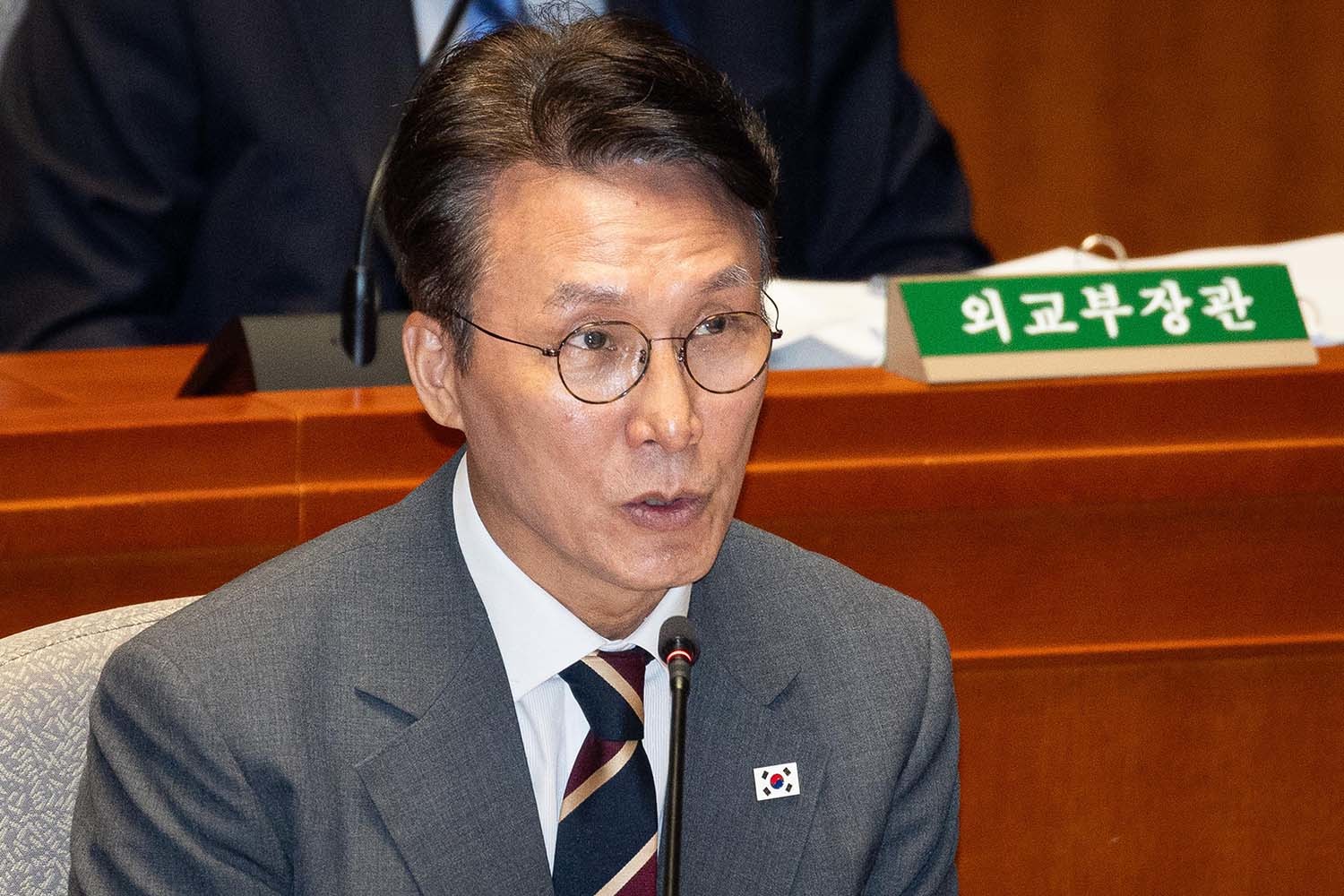 김민석 국무총리가 25일 서울 여의도 국회에서 열린 제428회 국회(임시회) 예산결산특별위원회 제1차 전체회의에 출석해 의원 질의에 답하고 있다. / 뉴스1