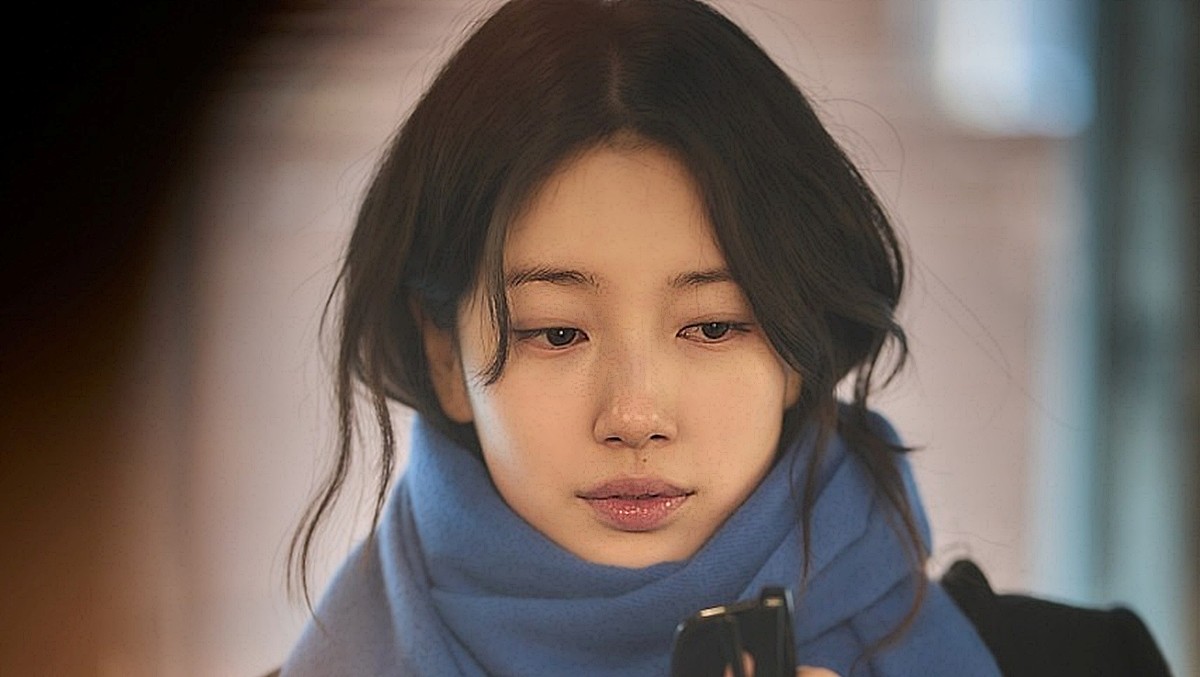 영화 '실연당한 사람들을 위한 일곱 시 조찬모임' 주연 배우 수지 / 위드에이스튜디오