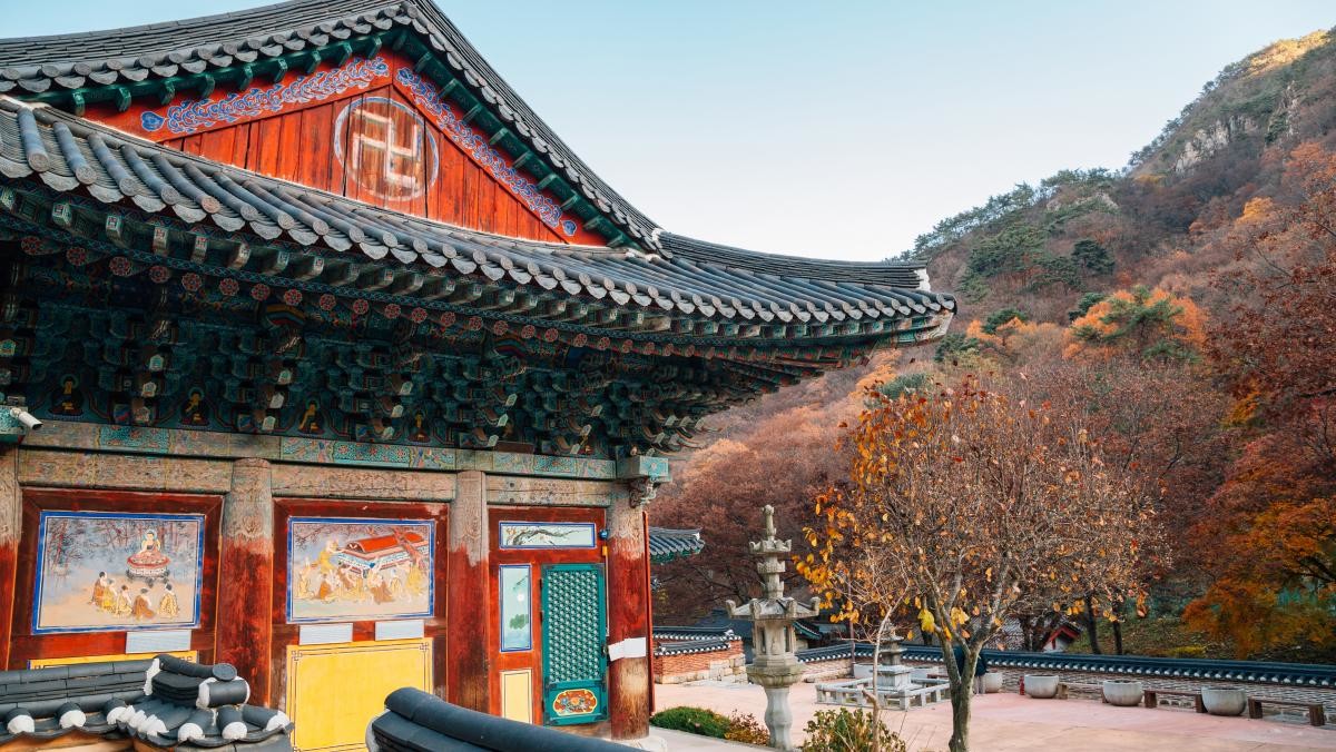 동학사. / Sanga Park-shutterstock.com