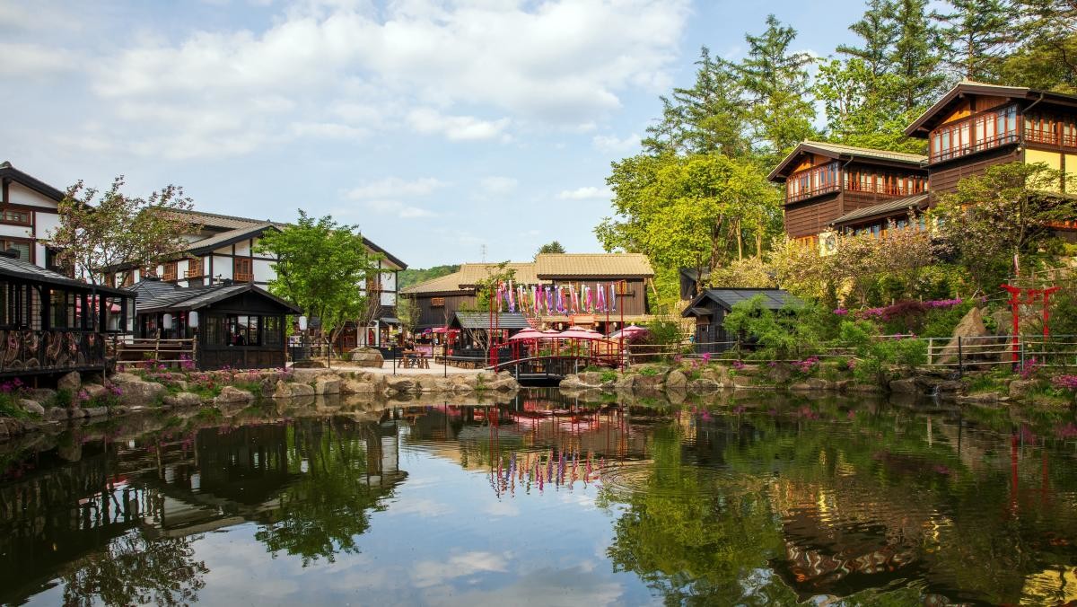 동두천 니지모리 스튜디오. / Stock for you-shutterstock.com