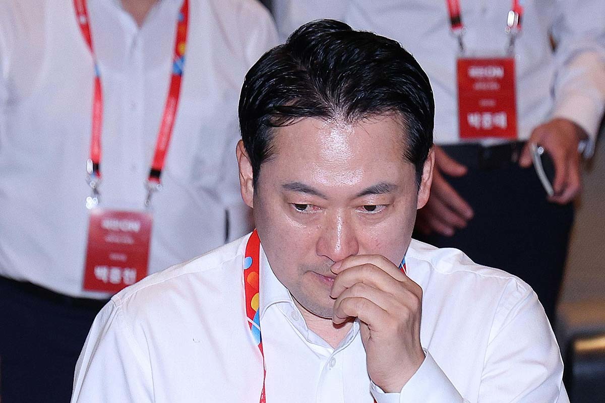 장동혁 국민의힘 대표가 28일 오후 인천 인천국제공항공사 인재개발원에서 열린 국민의힘 연찬회에 참석하고 있다. / 뉴스1
