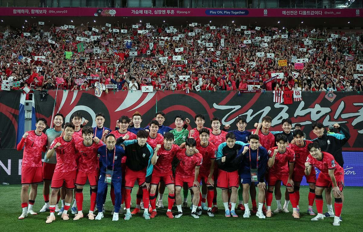 북중미 월드컵 예선에 출전한 대한민국 축구대표팀과 코치진 / 뉴스1