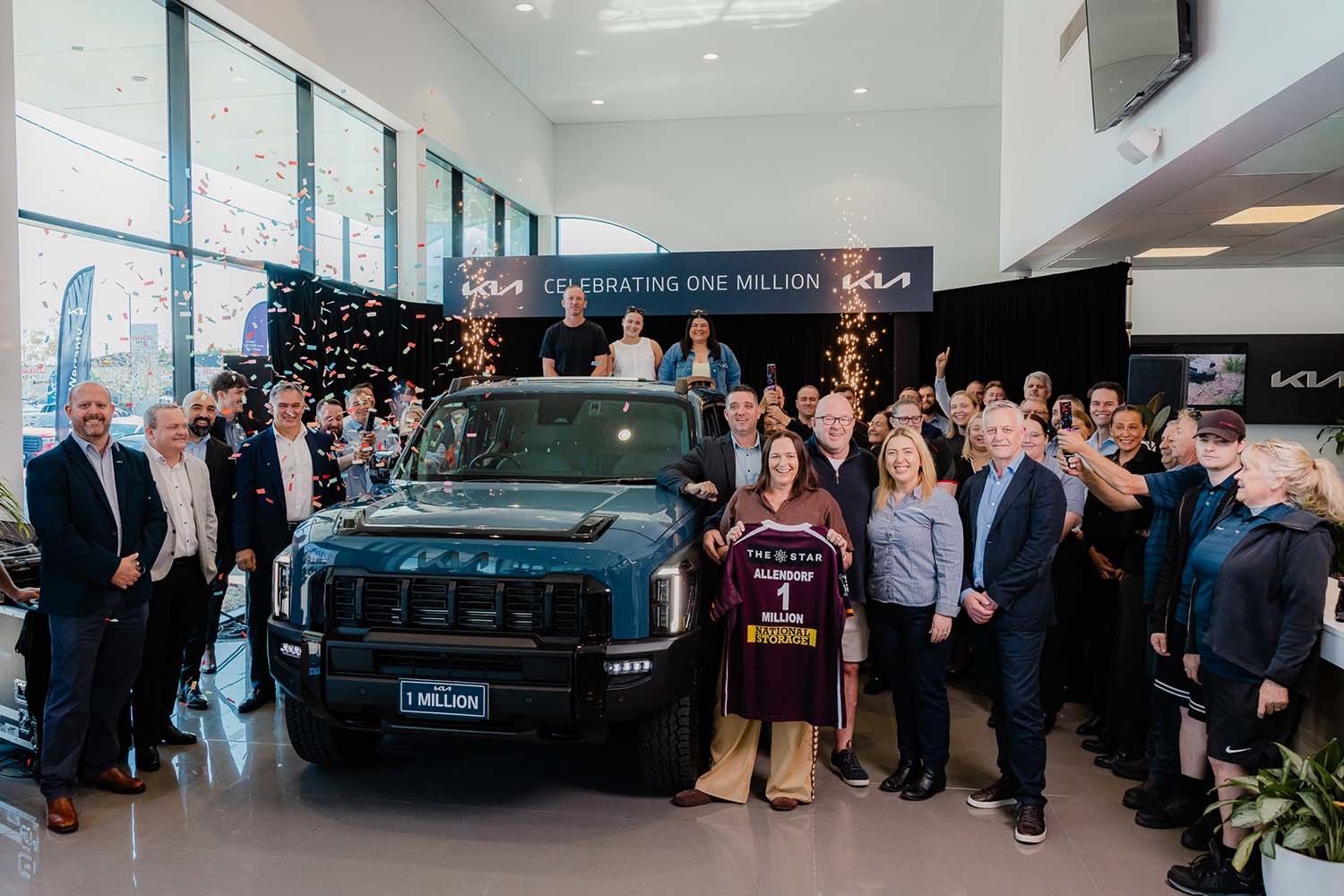 퀸즈랜드 모토라마 딜러사에서 열린 100만대 판매 달성 기념식 / 기아 제공