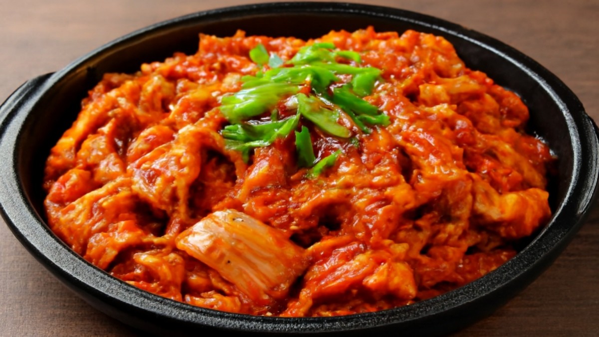 AI로 생성한 제육볶음 자료사진.