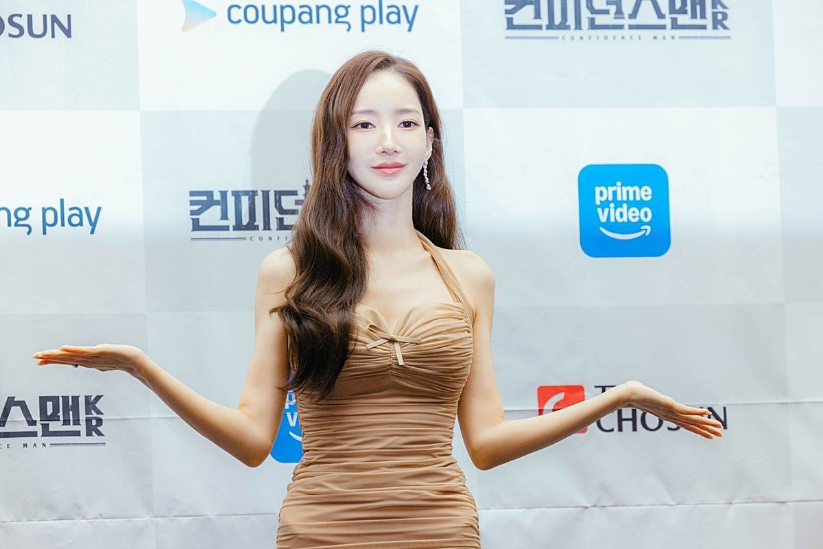 '컨피던스맨' 제작발표회 참여한 배우 박민영 / 연합뉴스, TV조선 제공