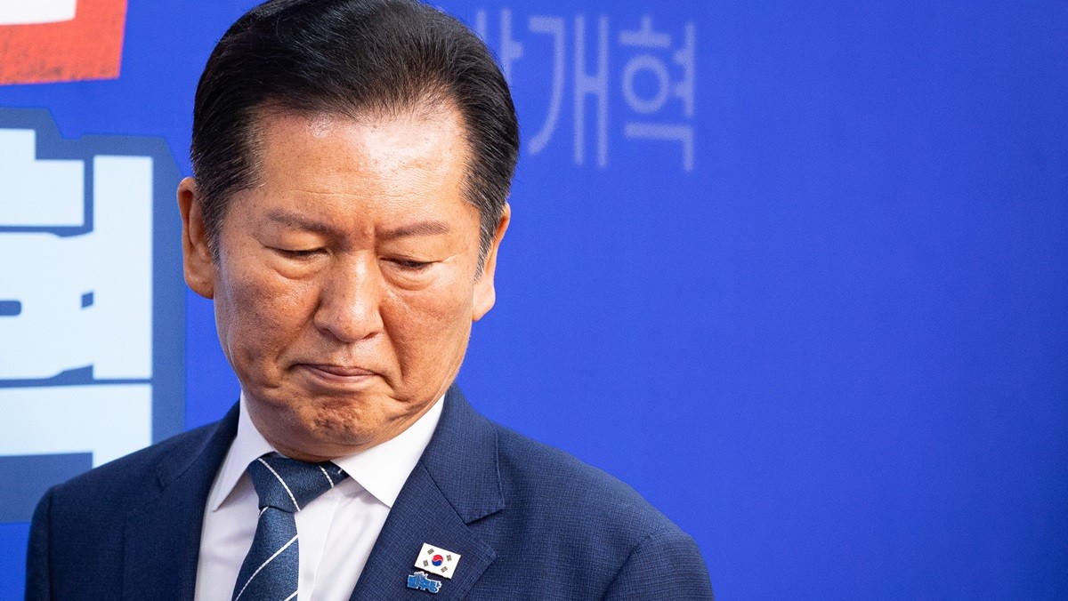 정청래 더불어민주당 대표가 8일 서울 여의도 국회에서 열린 최고위원회의에 참석하고 있다. / 뉴스1