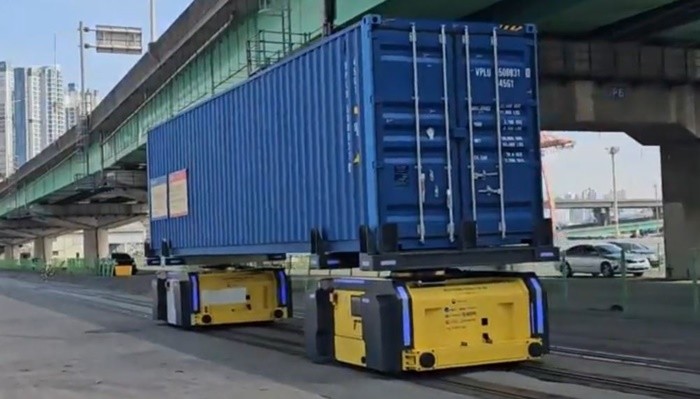 부산항만공사(BPA)는 타부두 환적(ITT, Inter Terminal Transportation) 자동운송시스템 개발을 완료했다고 9일 밝혔다. / 사진제공=부산항만공사