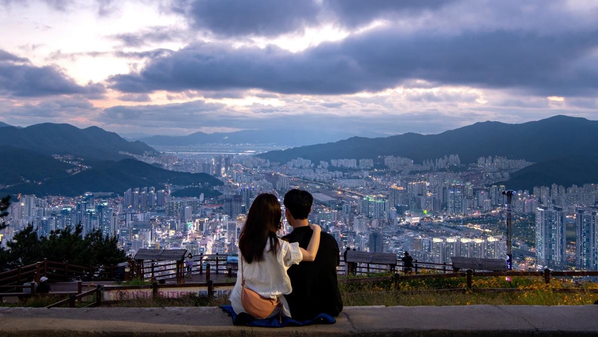 내용 이해를 돕기 위한 사진. (부산 황령산) / Stock for you-shutterstock.com