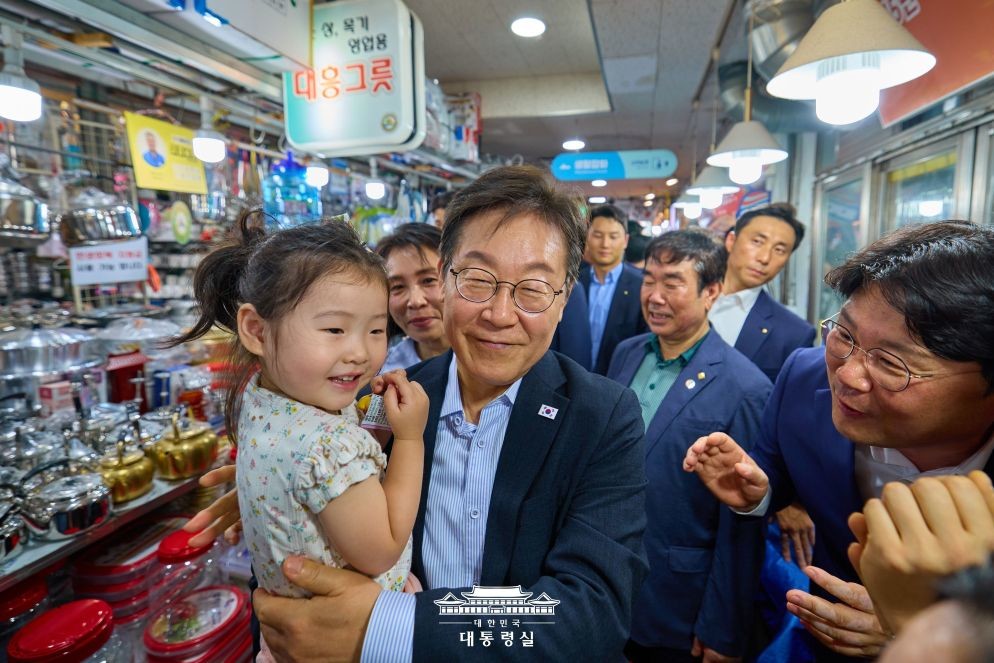 출범 100일 맞은 이재명 정부…“혼란 넘어 안정, 국민 지지 속 개혁 가속” / 대통령실 홈페이지