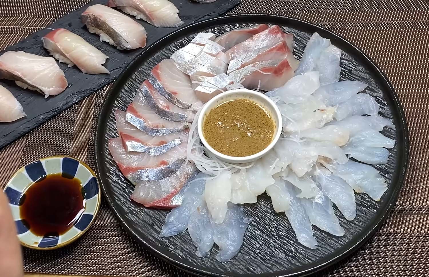 흑점줄전갱이 회 / '푸드박스' 유튜브