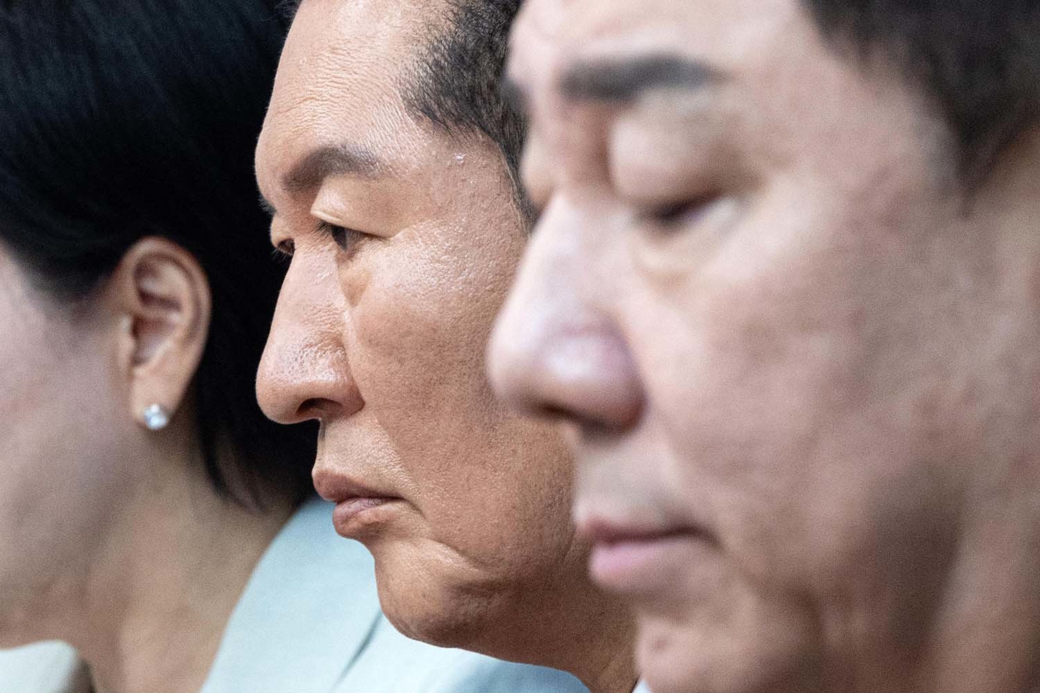 정청래 더불어민주당 대표와 김병기 원내대표가 12일 서울 여의도 국회에서 최고위원회의에 참석하고 있다. / 뉴스1