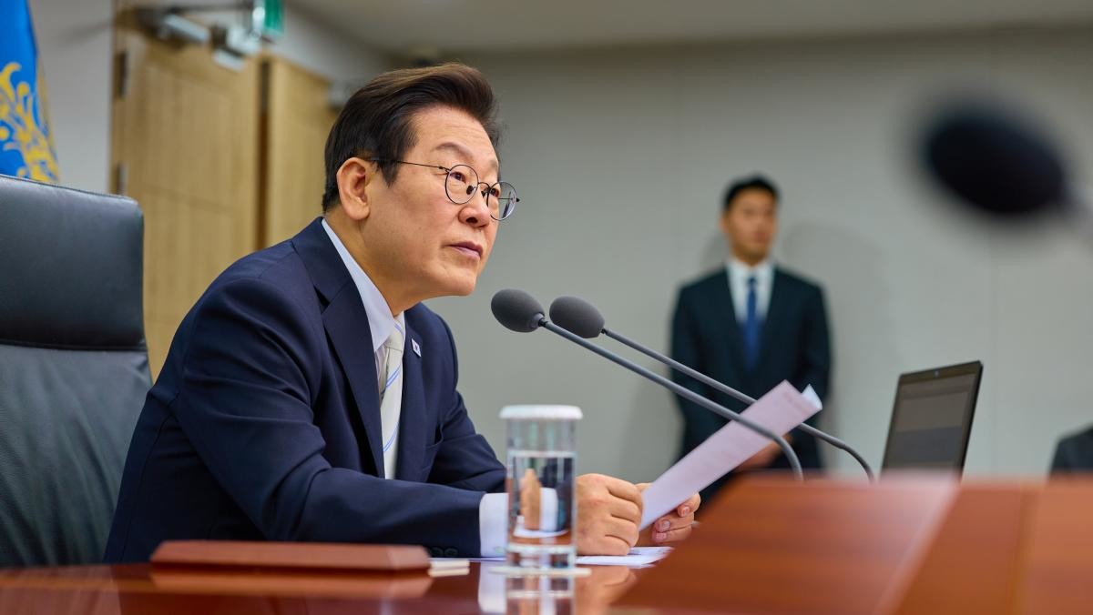 이재명 대통령이 지난 11일 서울 용산 대통령실 청사에서 열린 수석·보좌관 회의에서 발언하고 있다. / 연합뉴스