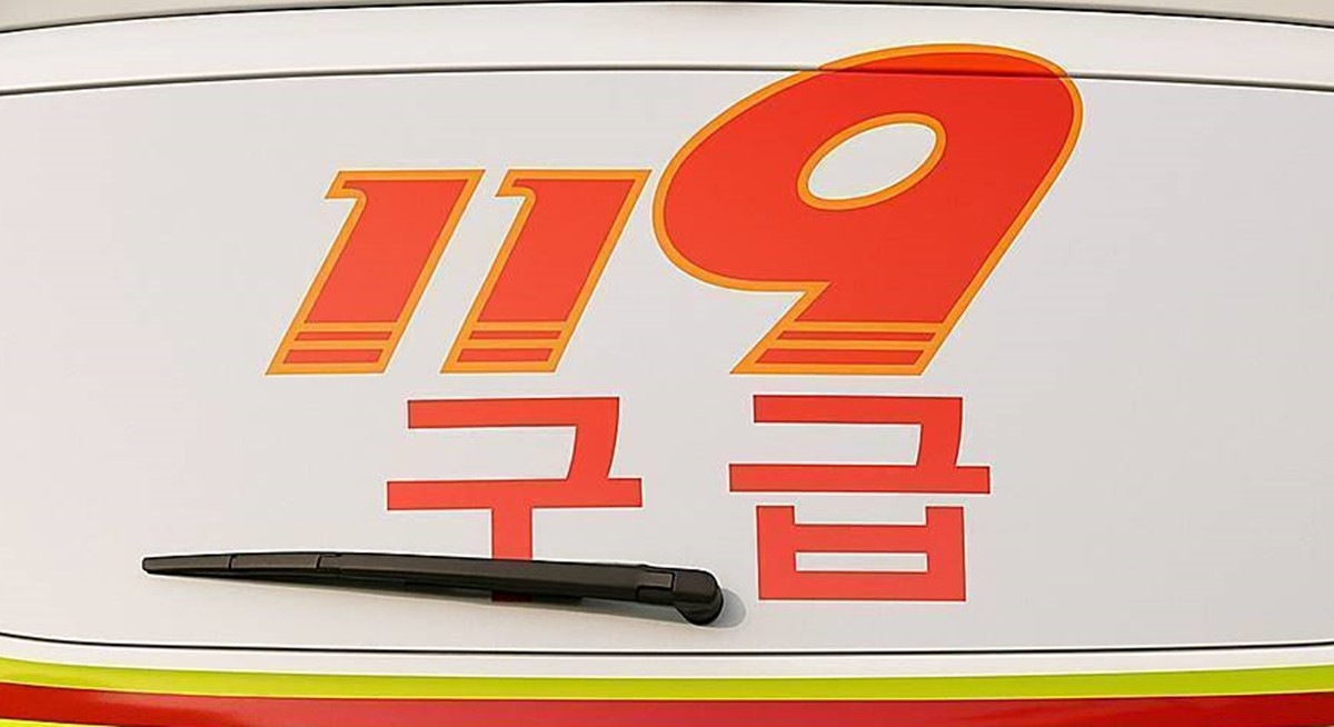 기사 이해를 돕기 위해 AI를 활용해 제작한 자료 이미지입니다. 지난 12일 경기 안산시에 있는 한 폐기물 소각로 제조업체에서 작업하던 40대 근로자가 안전 사고로 사망했습니다.