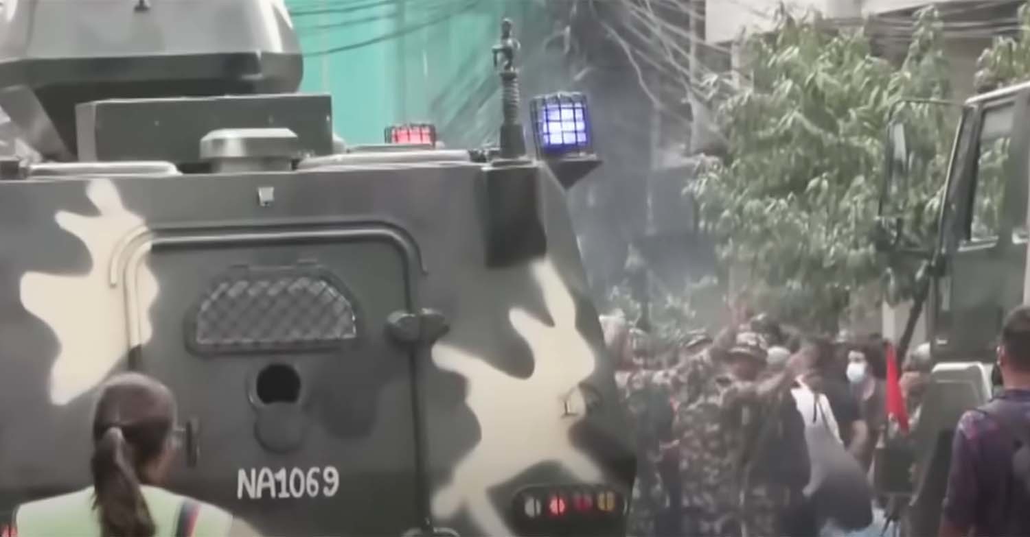 사태를 안정적으로 수습하는 데 기여한 네팔 군부의 대처는 놀라웠다. / '센서스튜디오' 유튜브