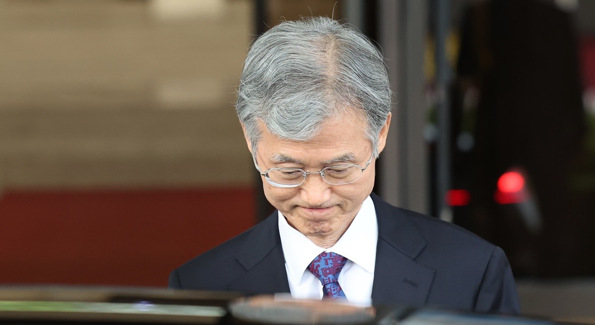 서울 서초구 대법원에서 조희대 대법원장이 청사를 나서고 있다. 자료 사진 / 뉴스1