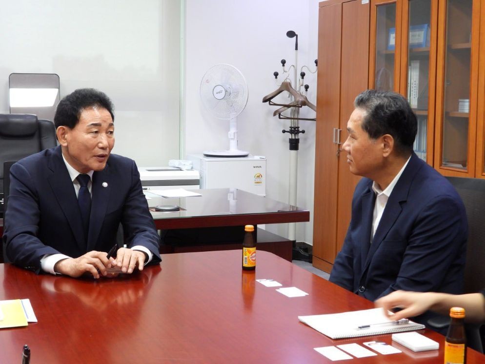 박용갑 의원, 지난 16일 김용석 국토교통부 대도시권광역교통위원장을 면담. / 박용갑 의원실