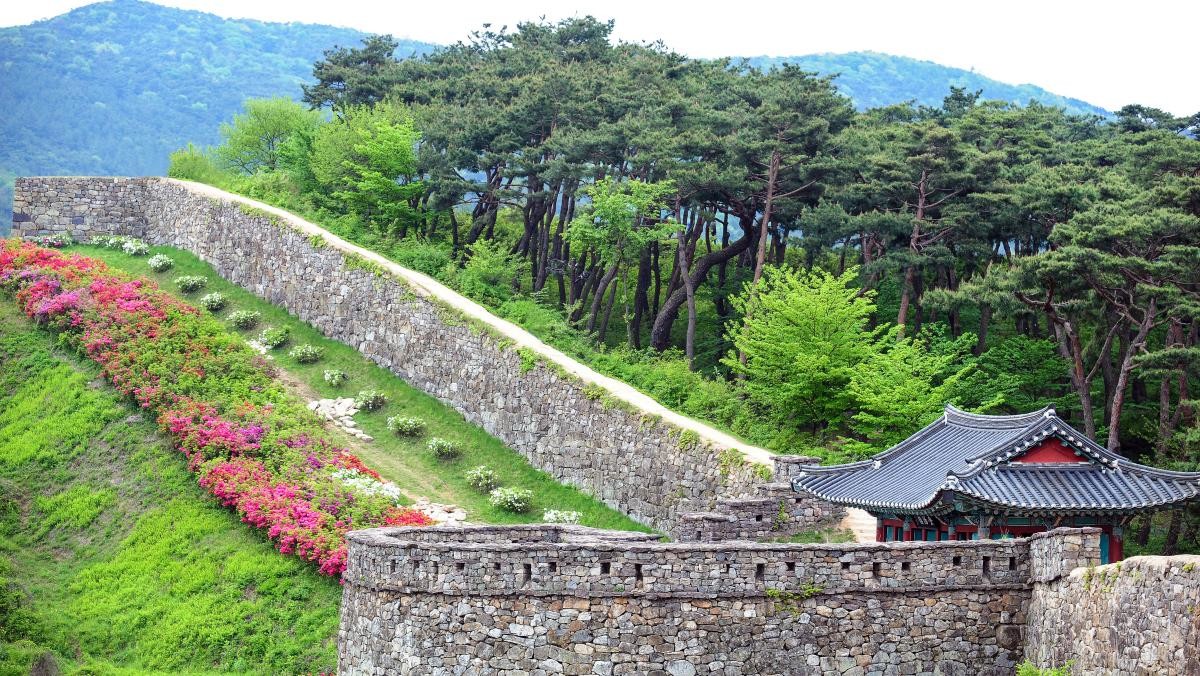 고창 읍성. / Yeongsik Im-shutterstock.com