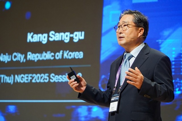 강상구 나주부시장이 ‘나주 글로벌 에너지포럼 2025’ 연사로 나서 나주가 에너지전환 시대에 준비된 도시임을 역설했다.