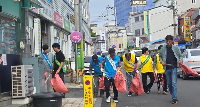 보성군 보성읍이 추석맞이 환경정화활동을 했다.