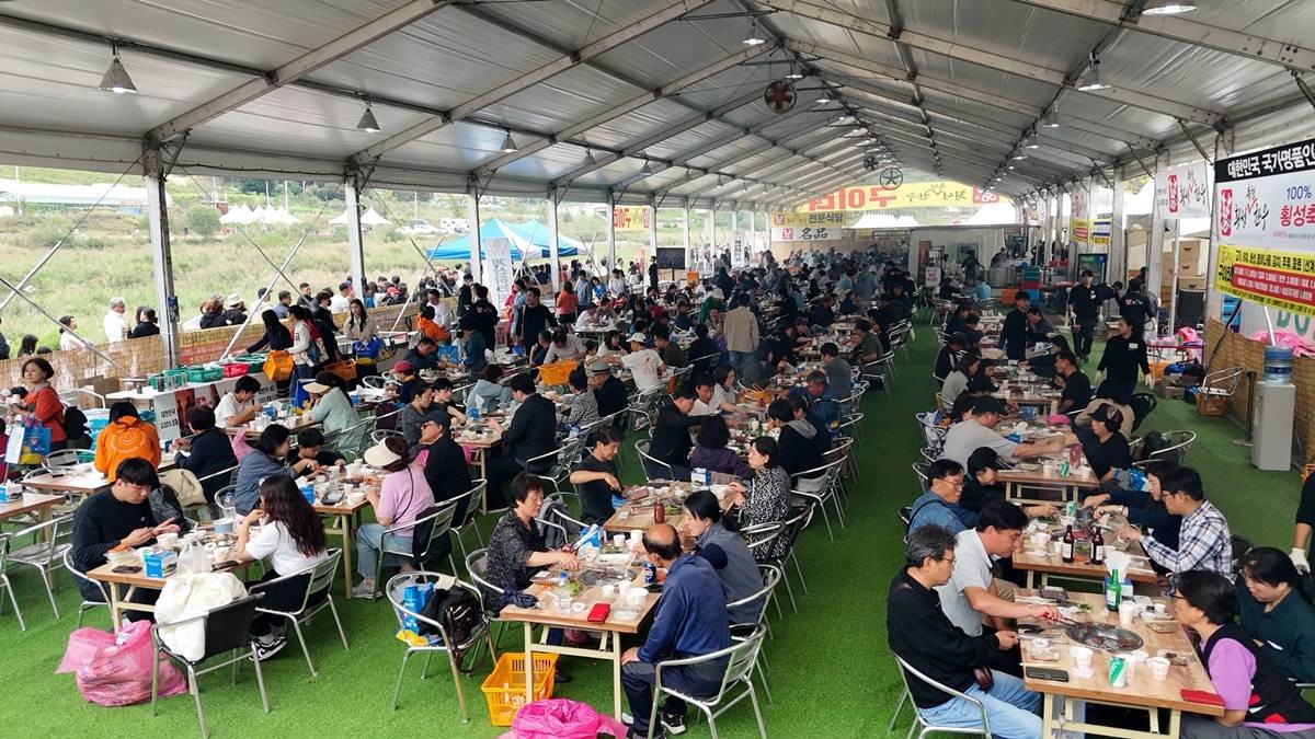 횡성한우 축제 인파 / 뉴스1