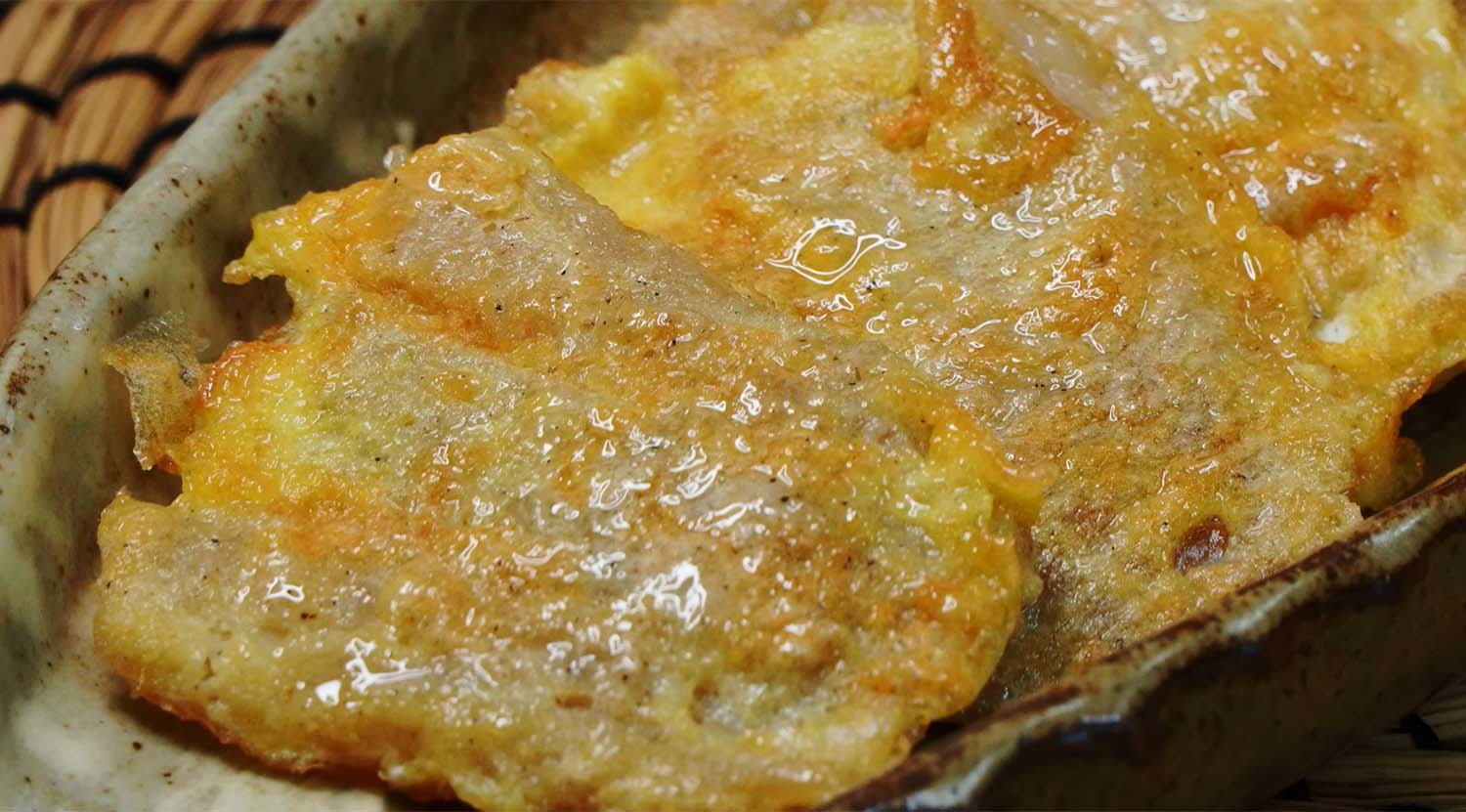 메밀 부침가루로 만든 동태전. / '팔숙이' 유튜브