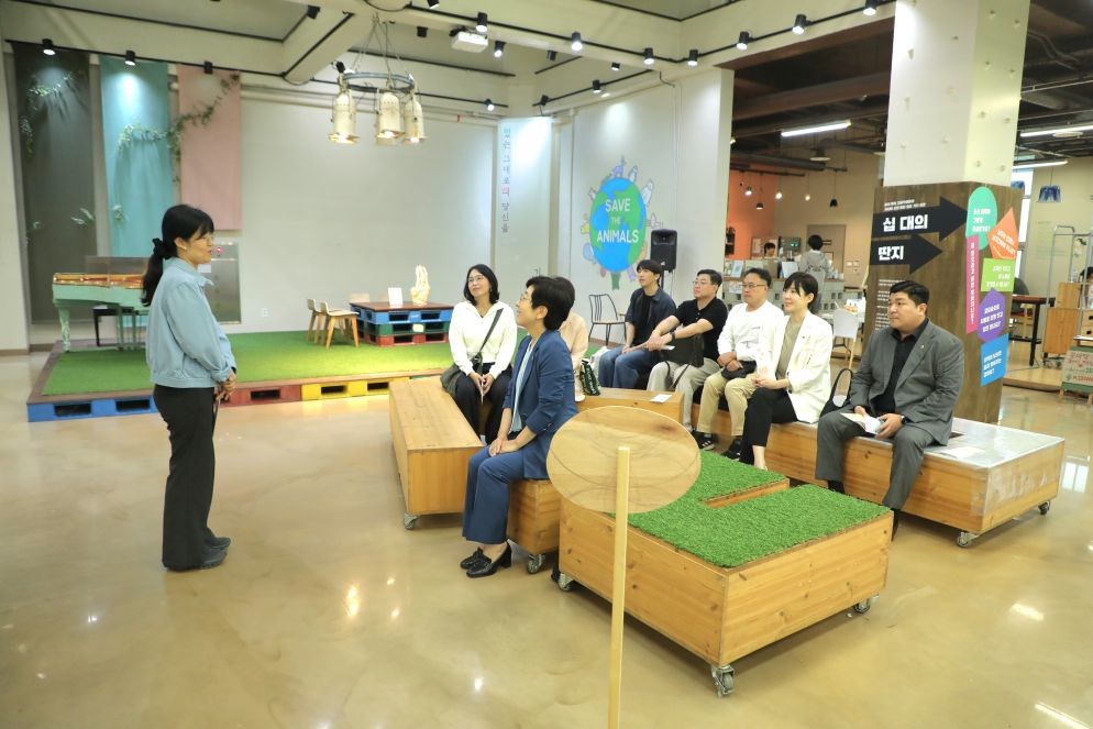 세종시의회 ‘청소년 선진정책 도입을 위한 연구모임, 광주광역시 북구 삶디를 방문 / 세종시의회