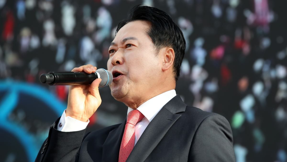 장동혁 국민의힘 대표가 지난 21일 오후 대구 동구 동대구역 광장에서 열린 '야당탄압·독재정치 국민 규탄대회'에 참석해 발언하고 있다.  / 뉴스1