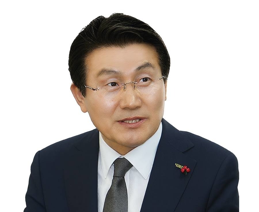 박승호 전 포항시장은 '지금 포항은 침체된 경제와 지역에 산재해 있는 현안을 해결할 수 있는 강력한 추진력이 필요하다'고 강조했다.