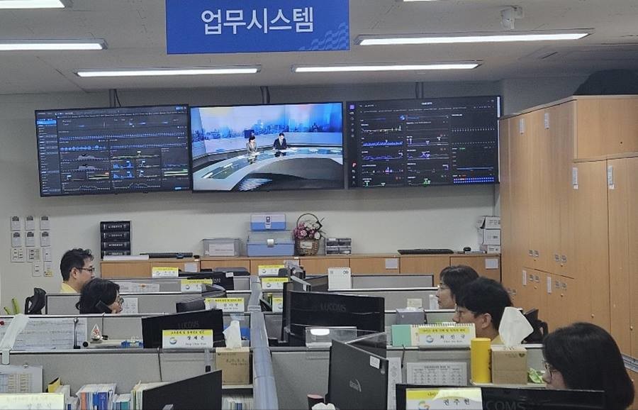 경북교육청은 지난 26일 발생한 행정안전부 국가정보자원관리원 전산실 화재로 인한 경북교육청 교육정보시스템 인증서 로그인 장애에 선제적으로 대응, 행정공백을 최소화했다고 밝혔다./경북교육청