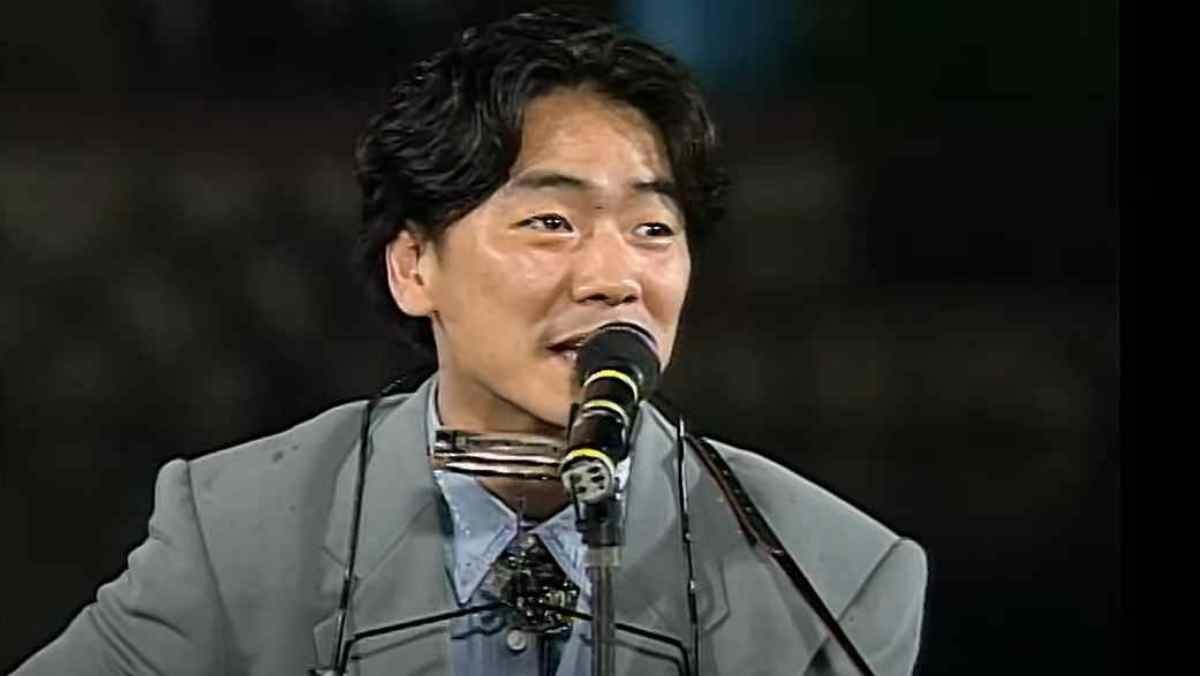 한국을 대표하는 레전드 가수 고(故) 김광석. / 유튜브 'KBS StarTV: 인물사전'