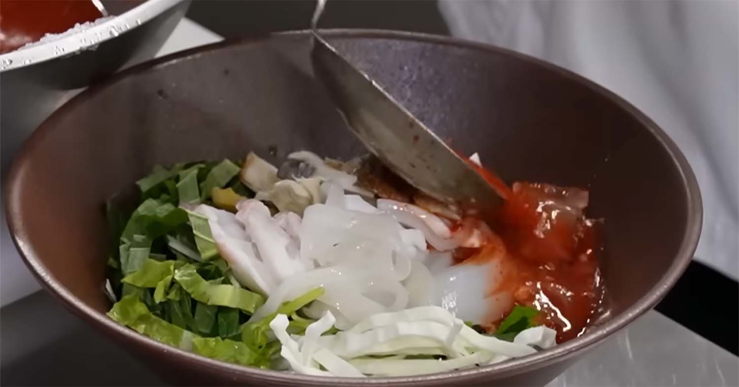 정호영 셰프 레시피로 만든 소스를 이용한 물회. / '정호영의 오늘도 요리' 유튜브