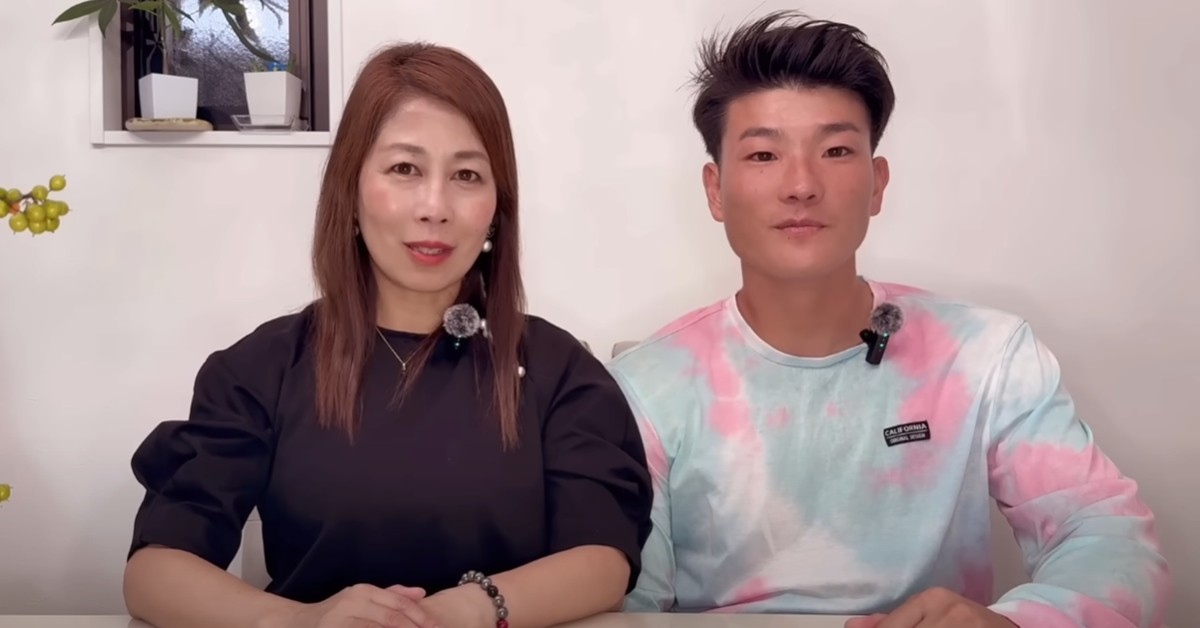미도리(왼쪽)와 토미오카 이사무 / 유튜브 '이사무와 미도리'
