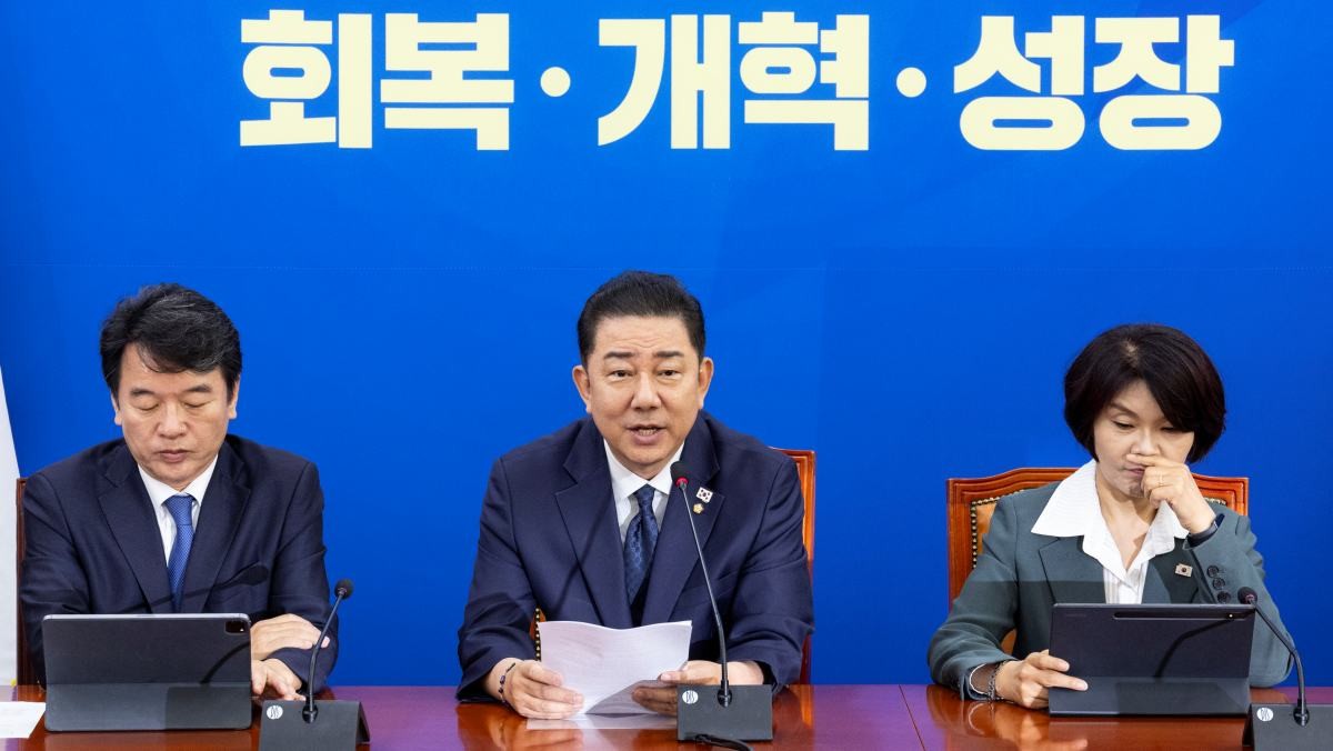 김병기 원내대표, ''중국 관광객 무비자 입국 막아야' 억지 주장, 혐오 안돼' / 연합뉴스