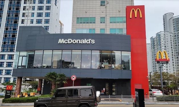 최근 맥도날드의 배달 전용 앱을 통해 음식을 주문한 소비자들 사이에서 “결제는 됐는데 주문은 취소됐다”는 피해 사례가 속출하고 있다. / 사진제공=자료사진