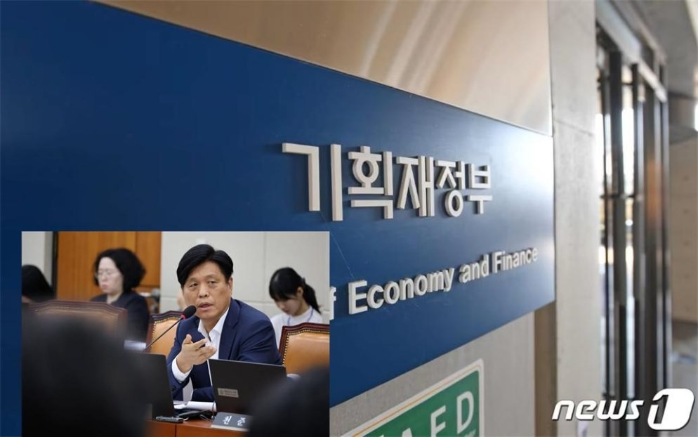 “공공성 외면한 혁신, 공정성 잃은 홍보”…조승래 의원, 기재부 연이은 질타. 조승래 의원 / 뉴스1. 의원실