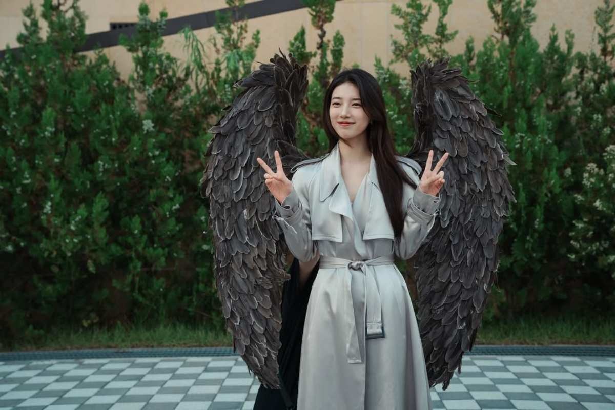 '다 이루어질지니' 비하인드 컷. 수지. / 넷플릭스 제공