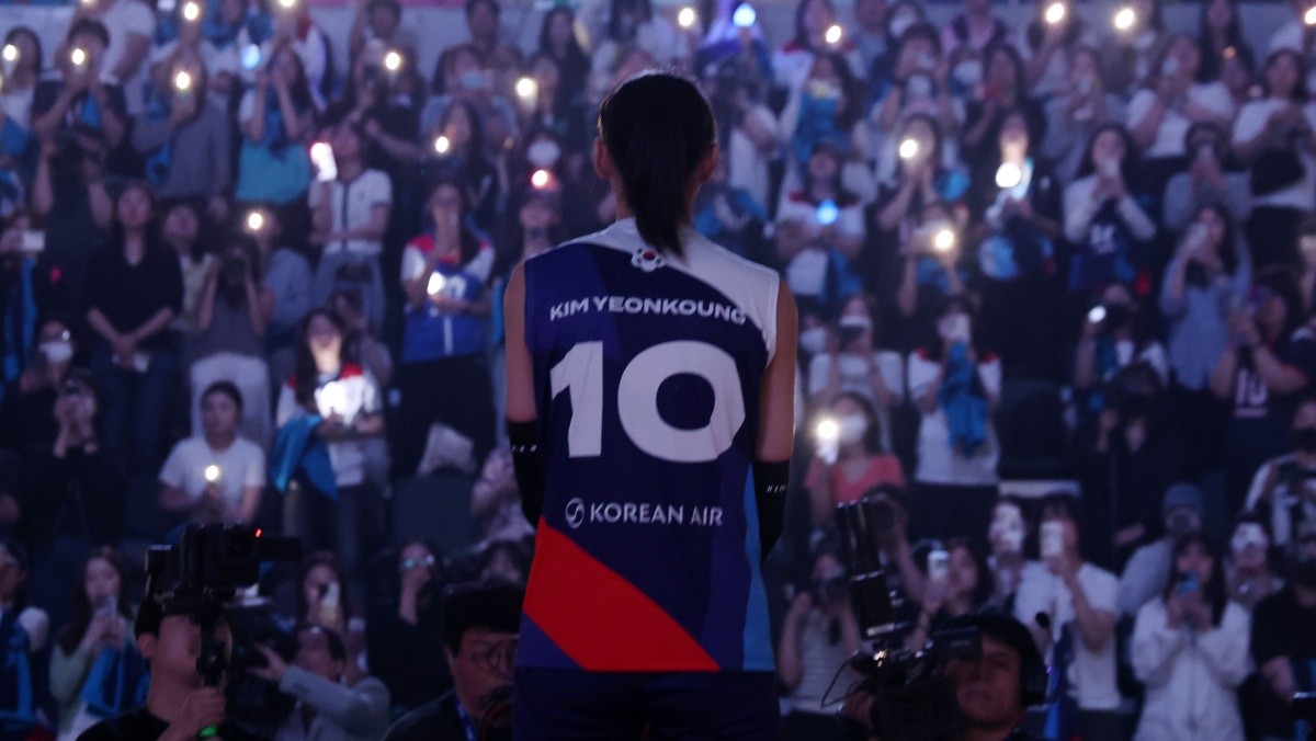 김연경의 등번호 10번이 영구 결번으로 남는다. / 연합뉴스