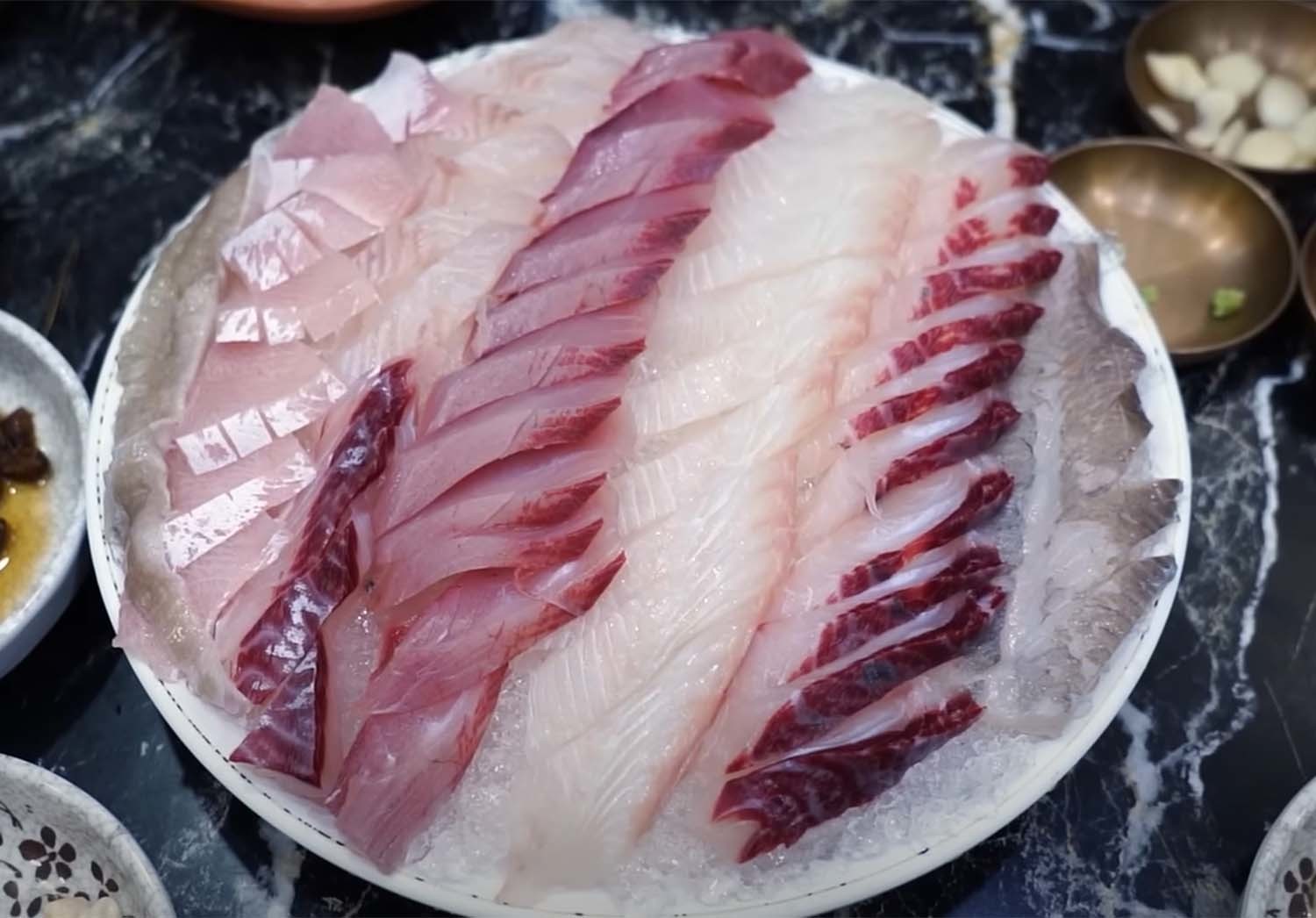 첫 번째 접시 / '회사랑' 유튜브