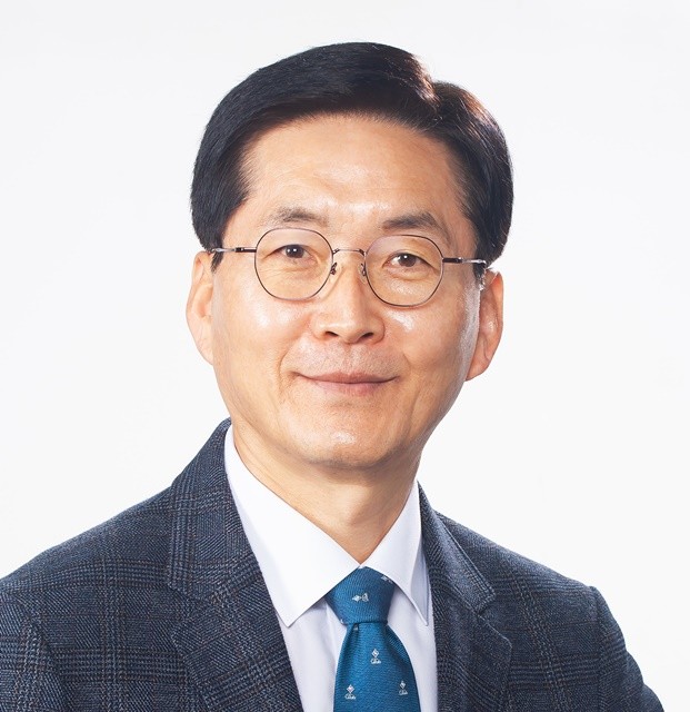신영균 전 완도군 경제산업국장