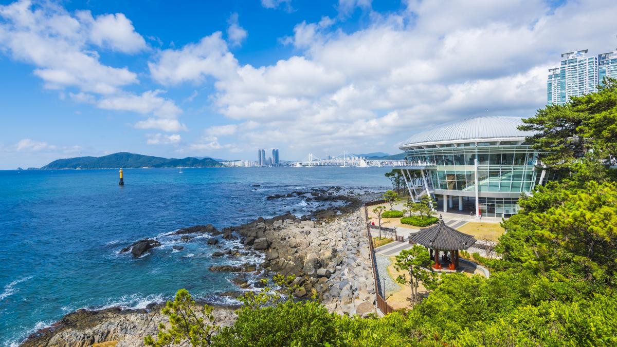동백섬. / CJ Nattanai-shutterstock.com
