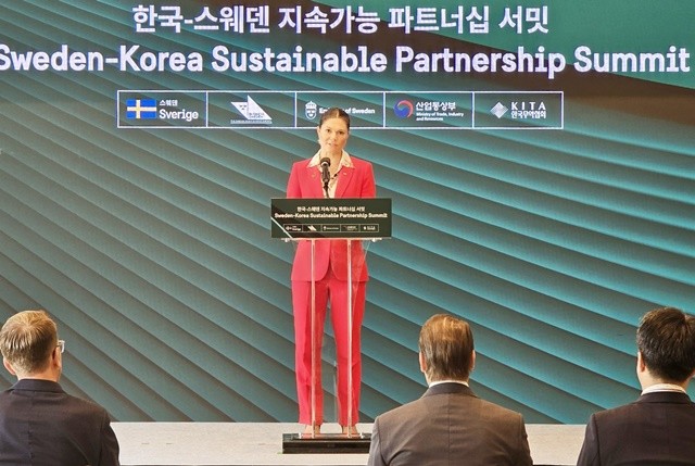 스웨덴 빅토리아 왕세녀가 16일 서울 그랜드 하얏트 호텔에서 열린 ‘한국-스웨덴 지속가능 파트너십 서밋’에서 발언하고 있다.