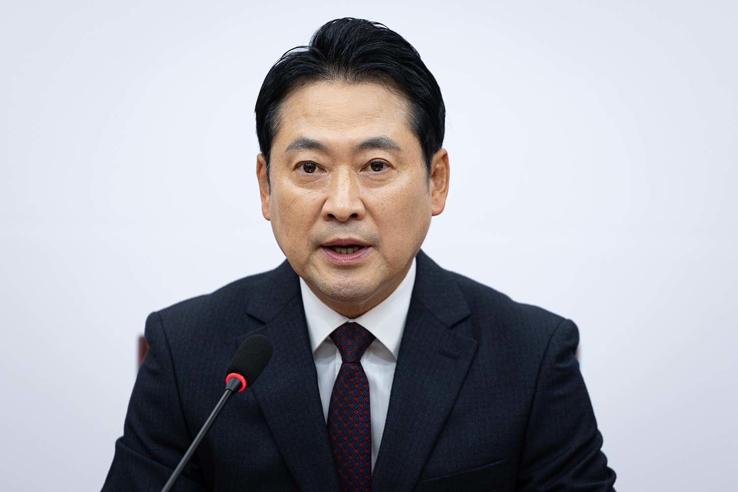 장동혁 국민의힘 대표가 17일 서울 여의도 국회에서 기자간담회를 하고 있다. / 뉴스1